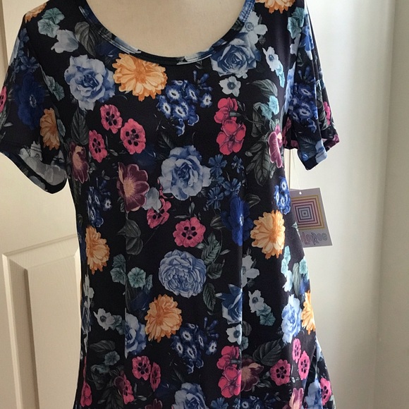 Lularoe tee shirt size large blue floral - Picture 2 of 5